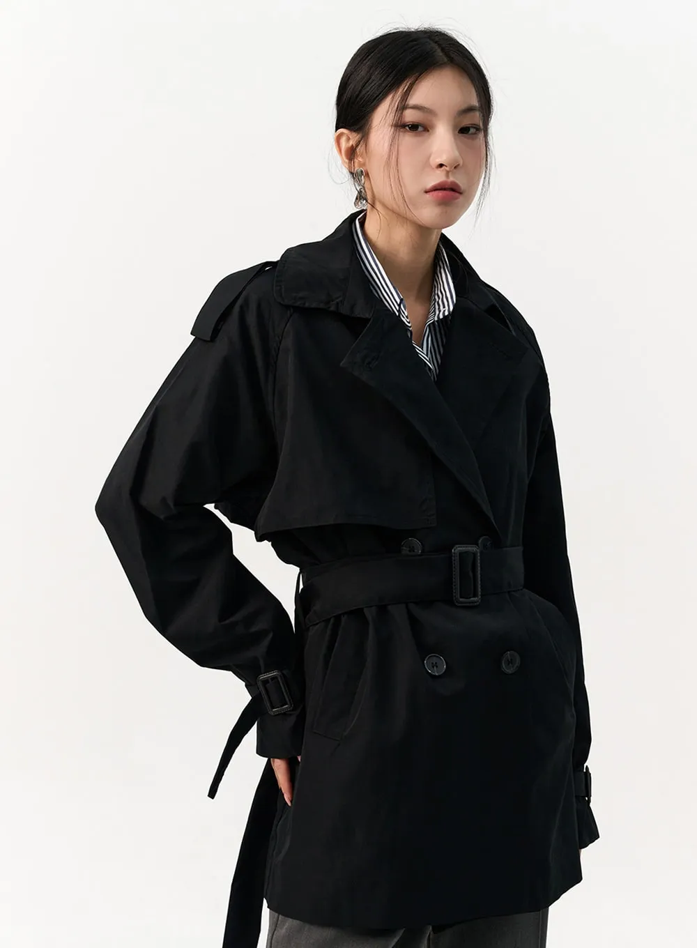 Buttoned Half Trench Coat IO320