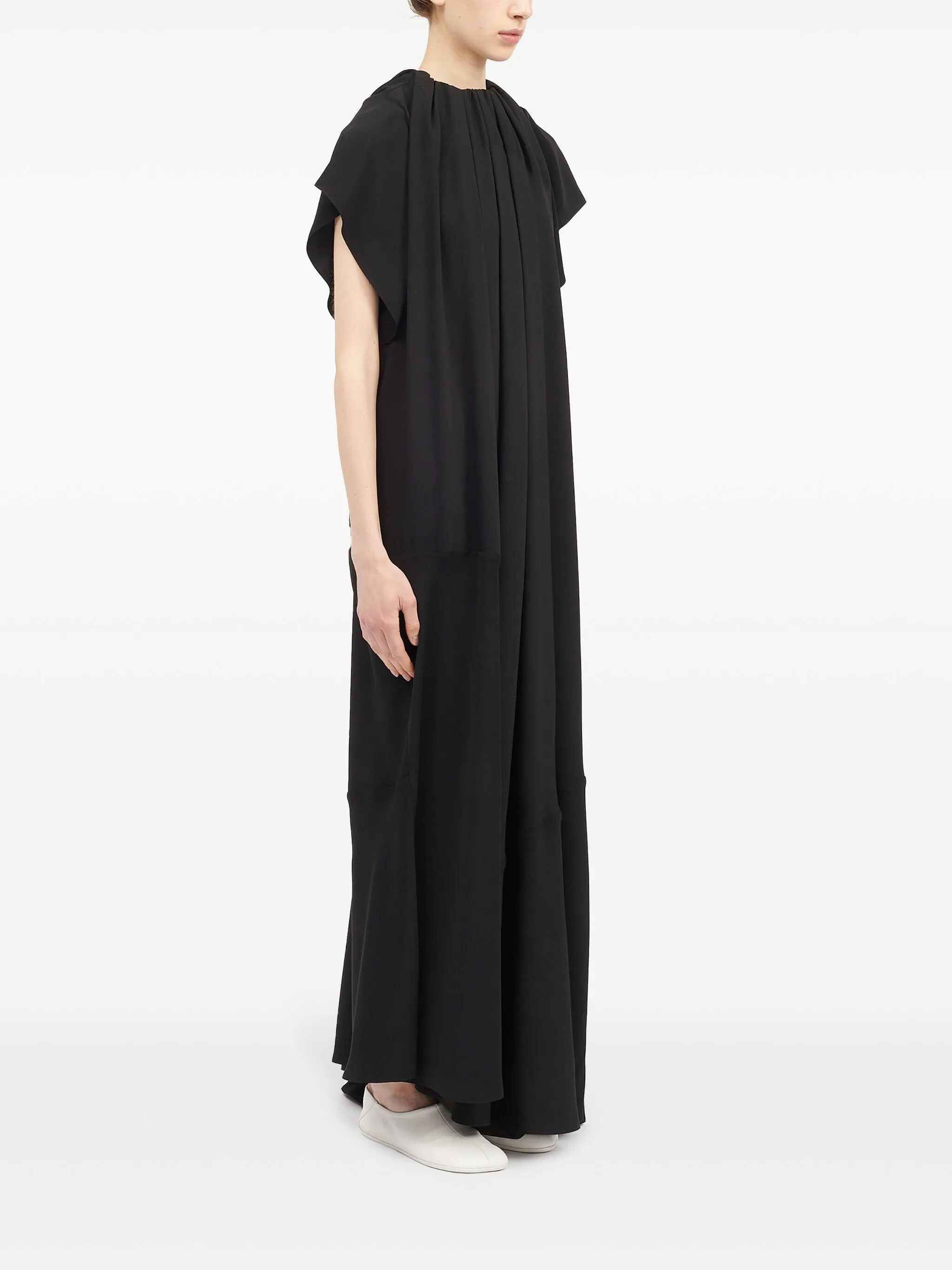 GATHERED SHORT-SLEEVE MAXI DRESS